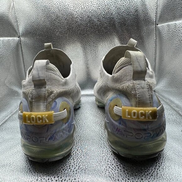 Size 13 Nike Air VaporMax 2020 Flyknit Summit White Mens Sneaker CJ6740-100 - Picture 8 of 10